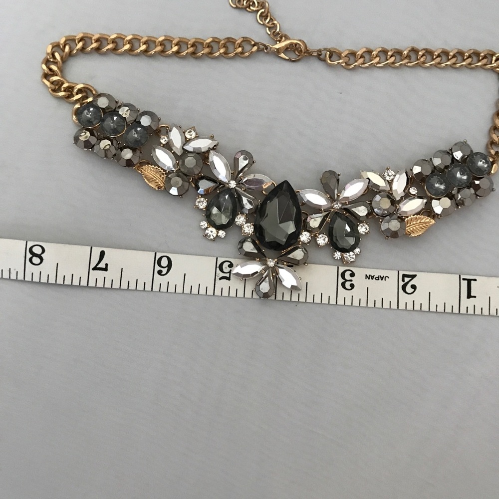 Statement Necklace - Picture 7 of 8